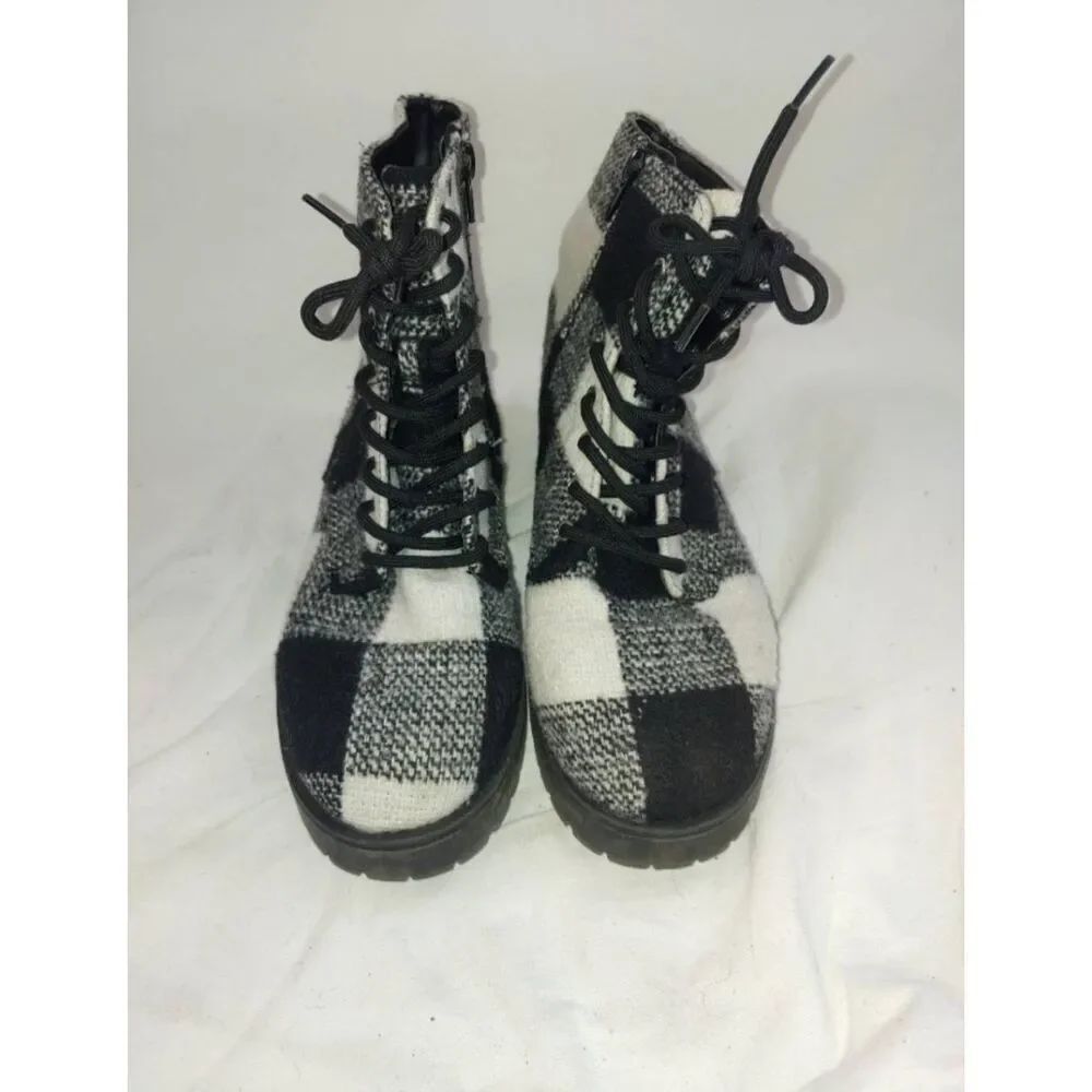 Bamboo DIRECT-15X Women's Size 6 Black/White Check Plaid Fabric Ankle Boot